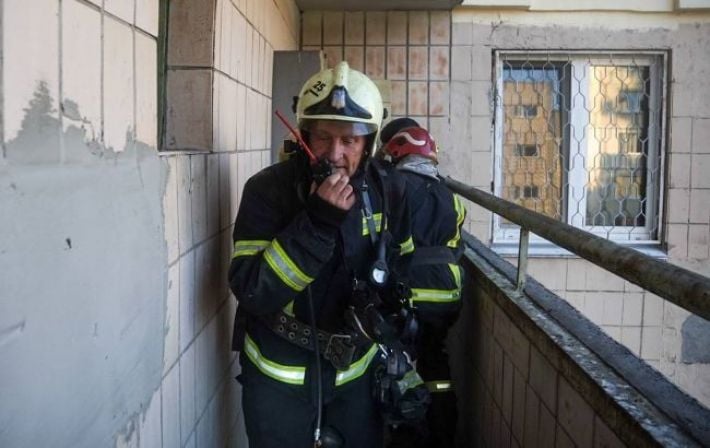 Падение обломков ракеты РФ в Киеве: количество пострадавших снова увеличилось