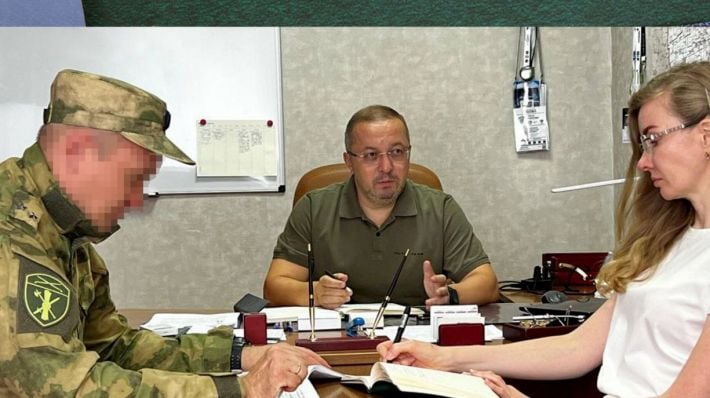 Оккупанты решили вооружить мелитопольцев - что случилось