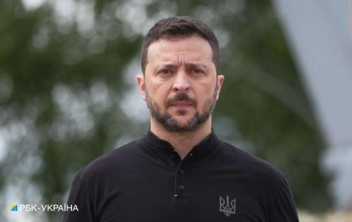 За неделю РФ применила почти 900 авиабомб, более 300 дронов по Украине, - Зеленский