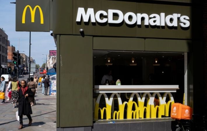 Акции McDonald's упали на 9% на фоне массовых отравлений бургерами