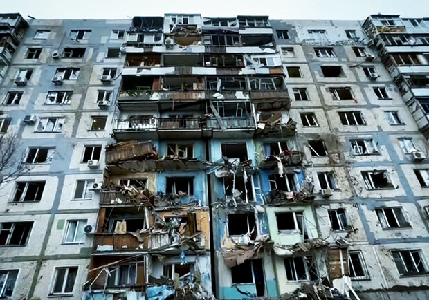 У Запоріжжі завершили відновлення багатоповерхівки, зруйнованої російською ракетою. 