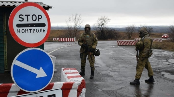 Учителя запорожской гимназии осудили за наезд на полицейского на блокпосту
