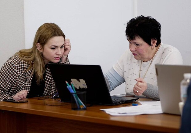До якого числа вчителі мають подати декларацію, якщо займаються репетиторством? 