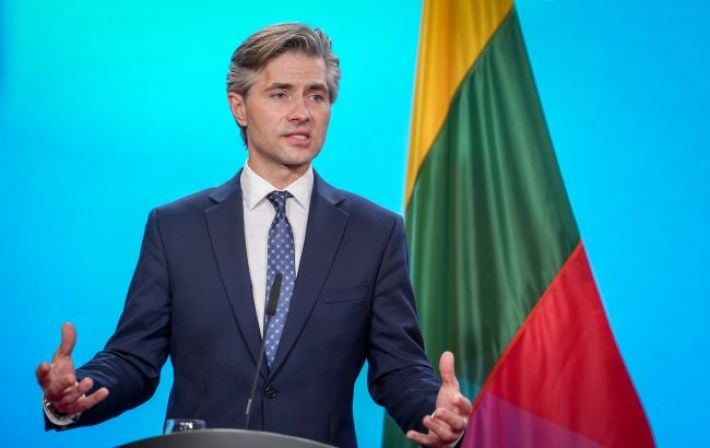 Россия ни на что не соглашается добровольно, - глава МИД Литвы о мирных переговорах