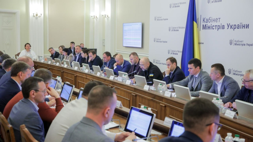 У деяких регіонах від енергопостачання відключалися лише промислові підприємства.