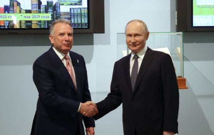 "Наедине разговаривать лучше": советник Трампа объяснил свой подход к диалогу с Путиным