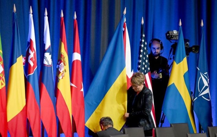 НАТО готовится выполнить требование Трампа о выделении 5% ВВП на оборону, - Bloomberg