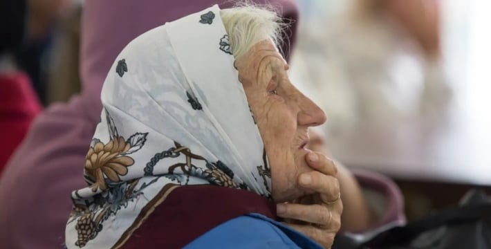 Пенсионеры могут остаться без денег: кому заблокируют карточки