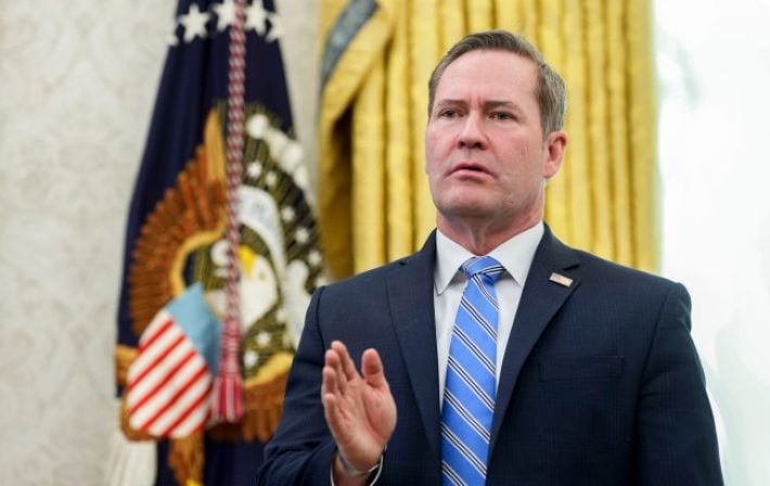 Советник Трампа по нацбезопасности Майкл Уолтц уходит с должности , - CBS News