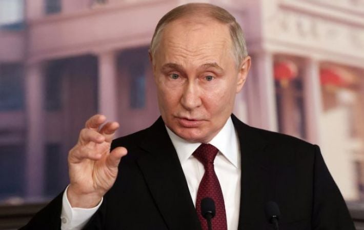 Россия запретила мемы, где Путин похож на Гитлера: шутки приравняли к терроризму
