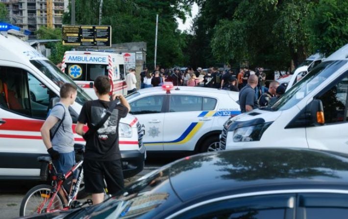 В полиции показали кадры первых минут с места обстрелов в Киеве и Николаеве
