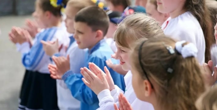 "Договорилась со службами ПВО": в Харькове во время детского выпускного мама хотела запустить дрон