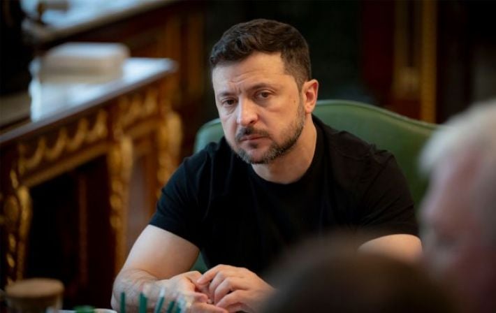 Чтобы не провоцировать Трампа: НАТО осторожно планирует визит Зеленского в Гаагу, - Reuters