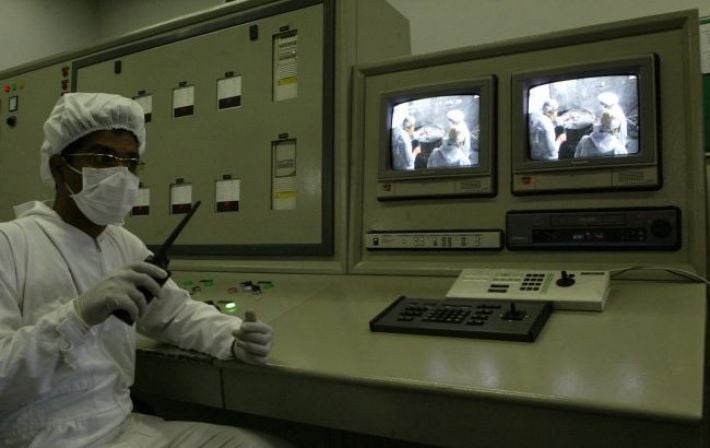 США повредили ядерный объект Ирана в Фордо: спутниковые снимки