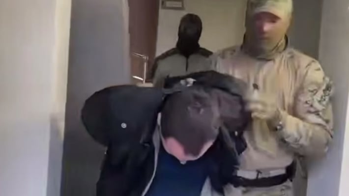 В Бердянске оккупанты обвинили двух украинцев в теракте против своего же судьи