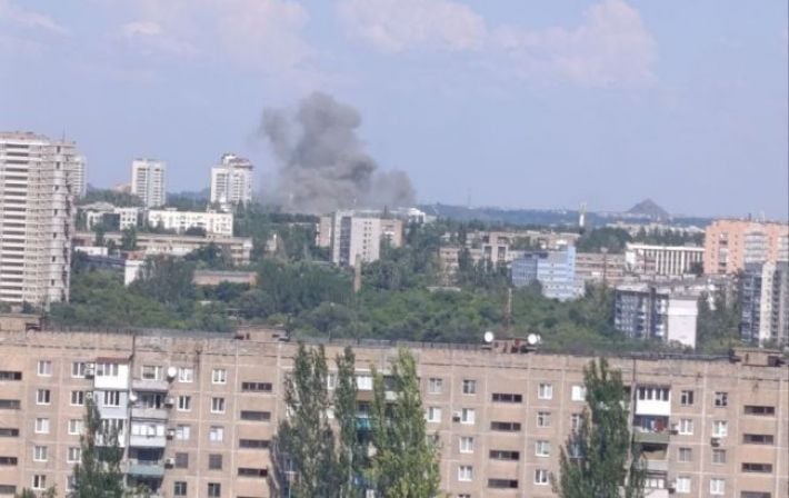 В Донецке прогремели мощные взрывы: оккупанты жалуются на "прилет"
