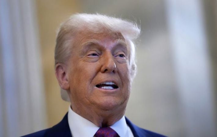 В США массово увольняют следователей, которые вели дела против Трампа, – CBS