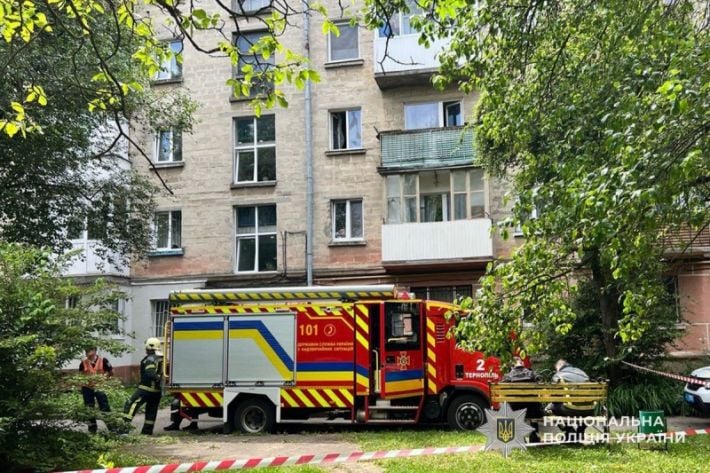 В Тернополе в одной из многоэтажек взорвалась граната: есть погибшие