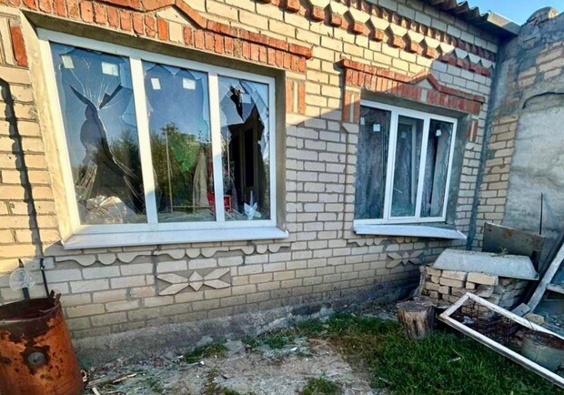 Ворожа атака на Запорізький район: серед постраждалх однорічний хлопчик -