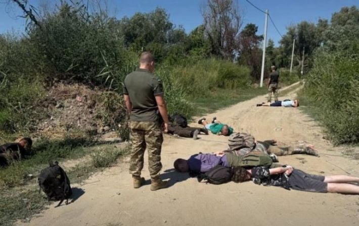 На лодке через Дунай в Румынию: пограничники разоблачили схему незаконного пересечения границы в Одесской области
