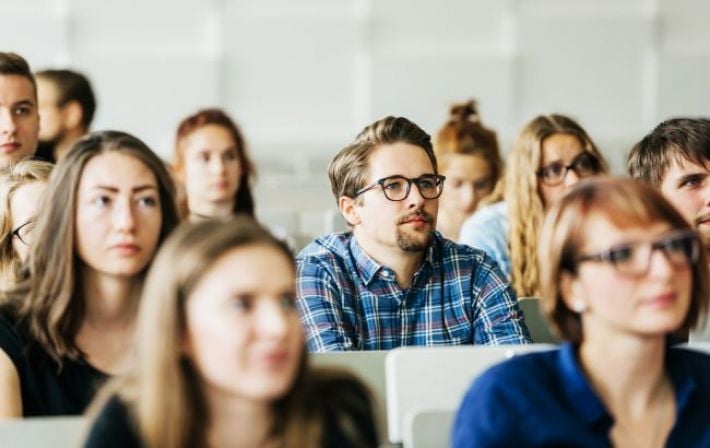 НМТ-2025: сколько выпускников сдали тесты на 200 баллов и что с математикой