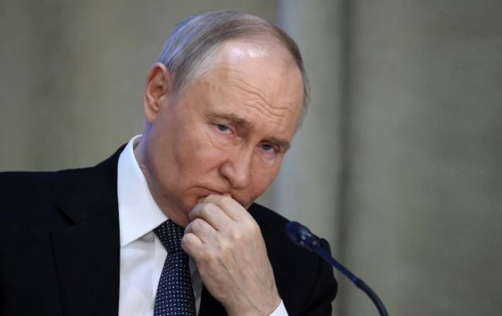 Переговоры в свете летнего наступления РФ: Bloomberg об ожиданиях Путина перед встречей с Трампом