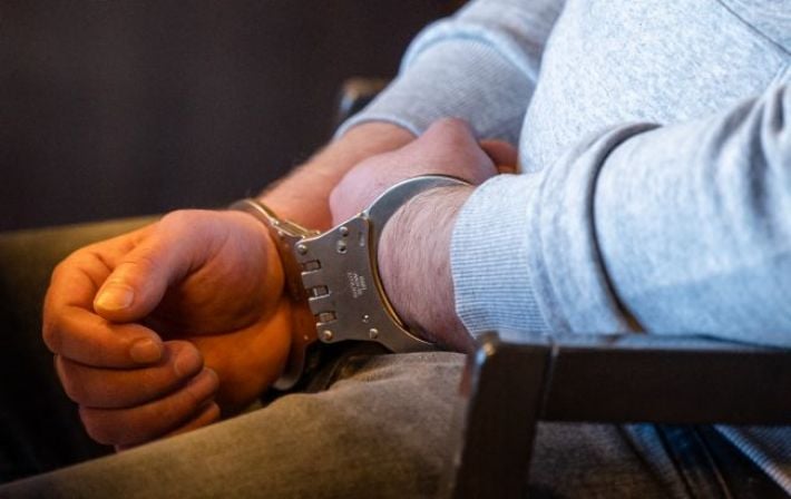 В Харькове мужчина с ножом напал на полицейского и сотрудников ТЦК: его задержали
