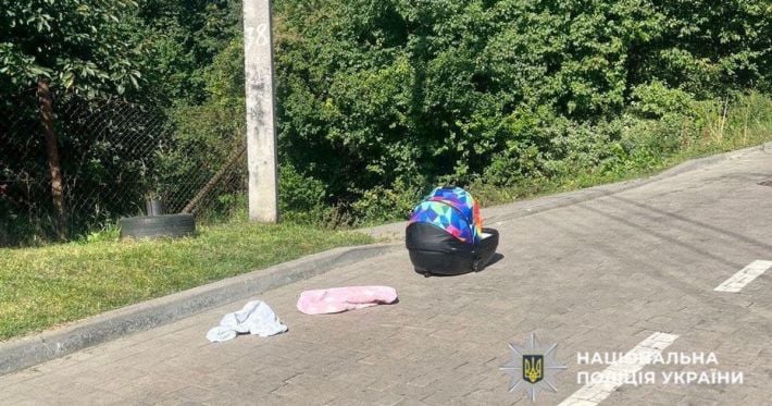 Во Львове отец оставил младенца на крыше автомобиля: ребенок травмирован