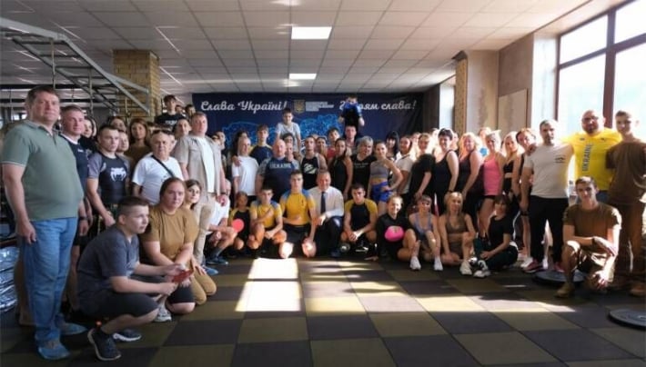 В Запорожье открыли бесплатный спортзал для переселенцев и ветеранов