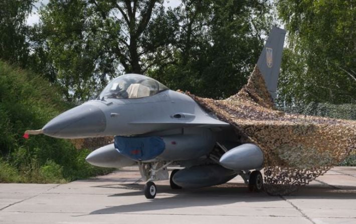 Когда Украина получит F-16 от Бельгии: министр обороны назвал ориентировочные сроки