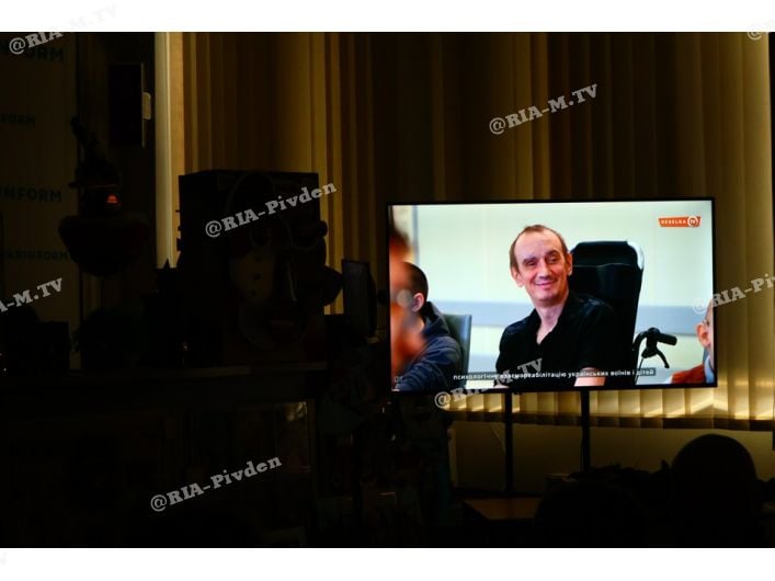 Пліч-о-пліч заради життя: як мистецтво об’єднало воїнів і дітей