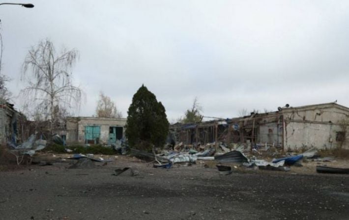 Россияне накрыли Харьков КАБами и дронами: десятки взрывов и 13 пострадавших