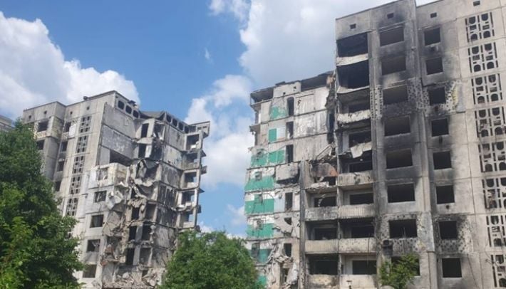 Шесть многоквартирных домов в Запорожье восстановят после повреждений: список адресов