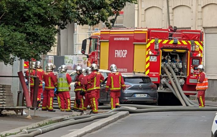 В центре Парижа прогремел взрыв возле резиденции премьера, подавшего в отставку, – СМИ