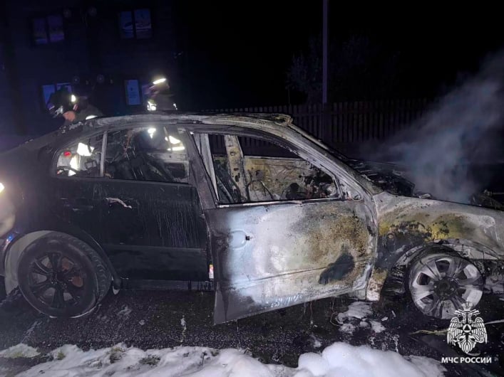 Авто згоріло