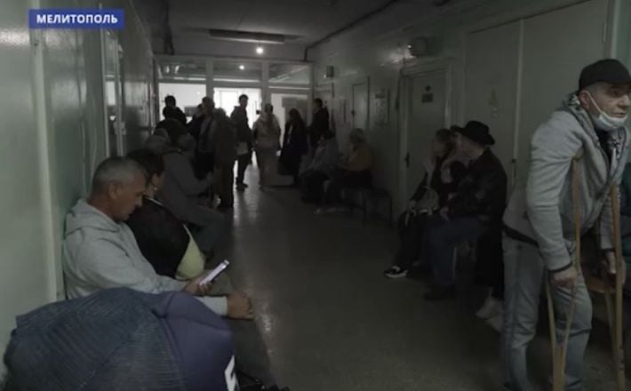 В оккупированном Мелитополе за бесполезный полис ОМС придется платить 45 тысяч рублей