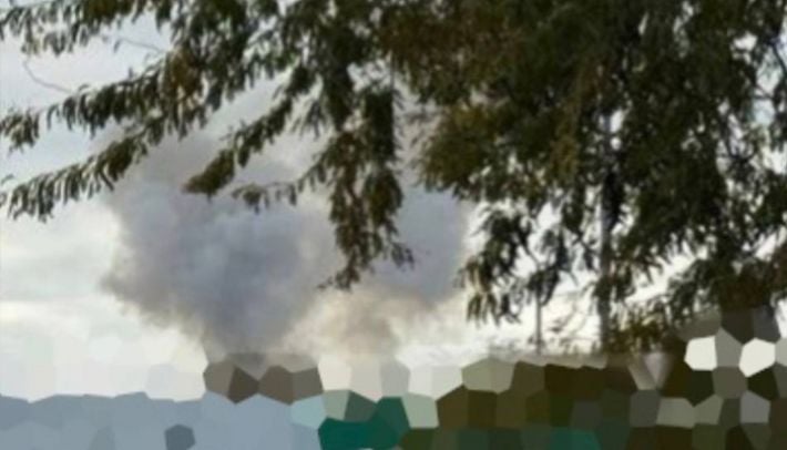 Запорожье под атакой: в городе прогремели мощные взрывы (видео)