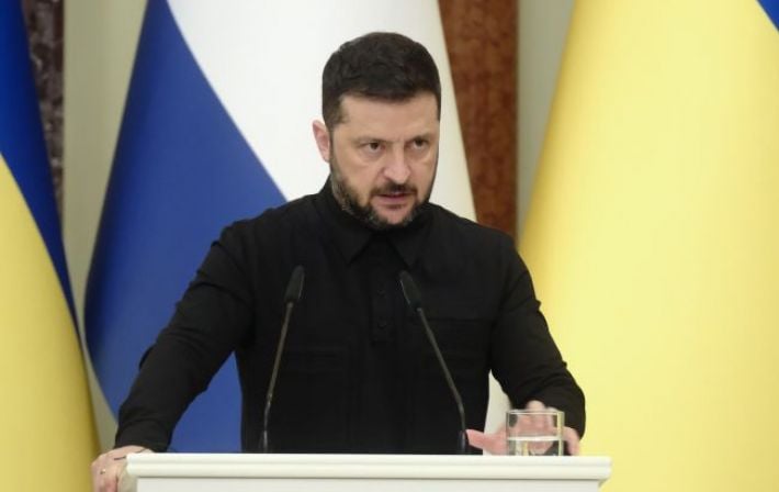 Зеленский заинтриговал: Украина расширит географию дальнобойных ударов по РФ