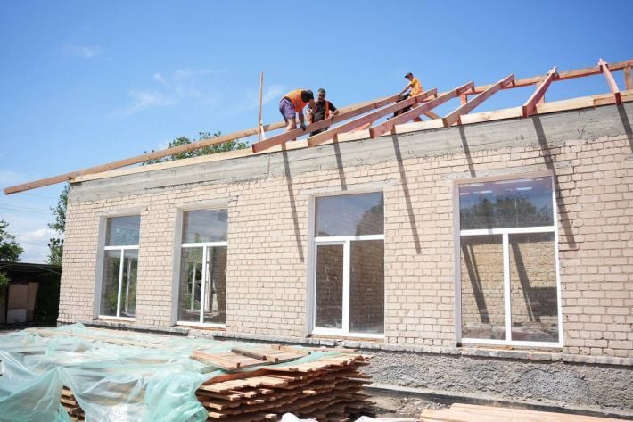 Дети без школ: оккупанты признали срыв ремонтов в Мелитополе