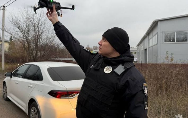 Эвакуация с неба: Полиция Хмельницкого задействовала дроны для поиска сбежавшей львицы из зооуголка