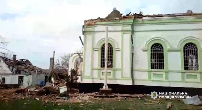 Эвакуация из ада: как полиция спасает жителей прифронтовых сел Запорожской области