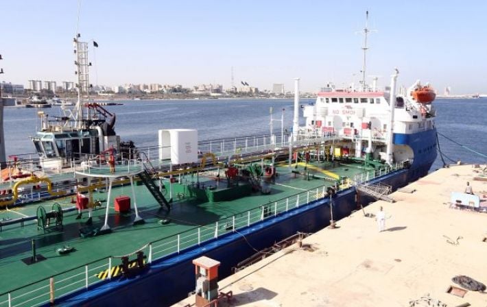 Казахстан после ударов по Новороссийску срочно перенаправляет экспорт нефти