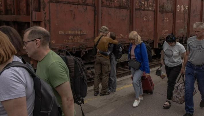 Объявлена экстренная эвакуация из поселка в Запорожской области: где именно