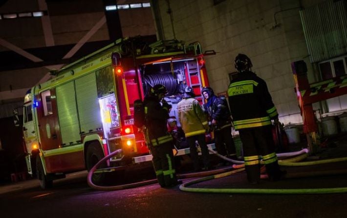 Полчаса взрывов: неизвестные дроны атаковали один из крупнейших НПЗ России