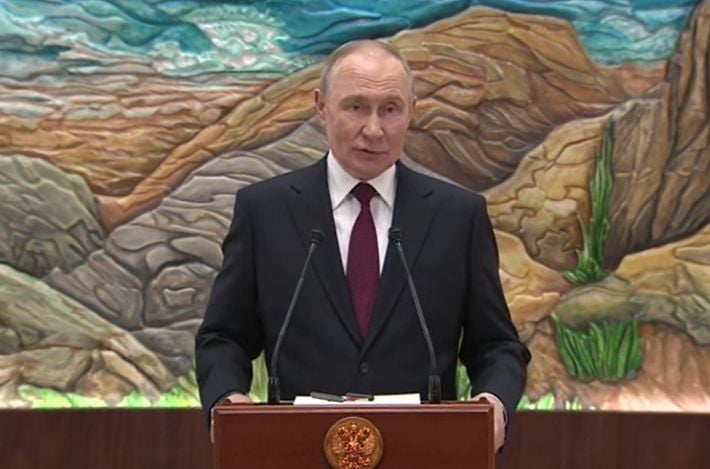 Путин: Россия не будет требовать от Украины признания Мелитополя и Донбасса российскими