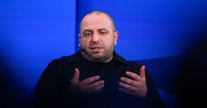 Рустем Умеров вернулся в Украину на фоне слухов о скандале