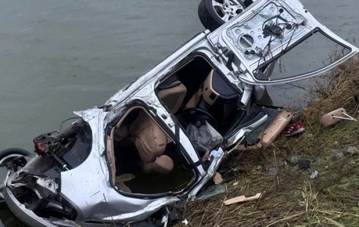 В Болгарии шесть мигрантов погибли в аварии, убегая от пограничников