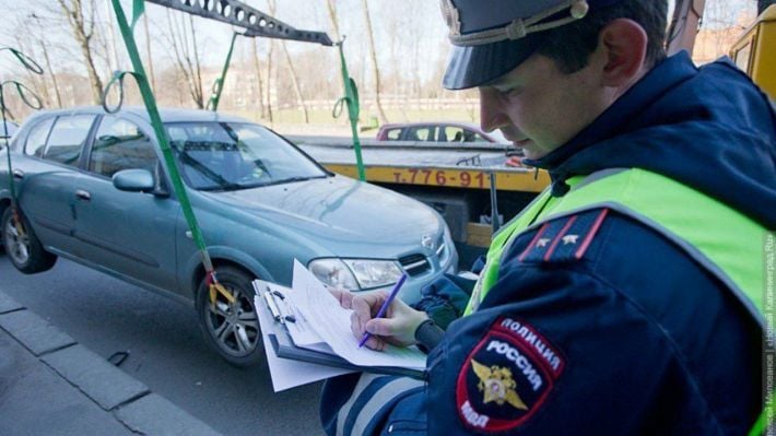 В Мелитополе оккупанты объявили «охоту» на автомобили: эвакуаторы будут работать в усиленном режиме