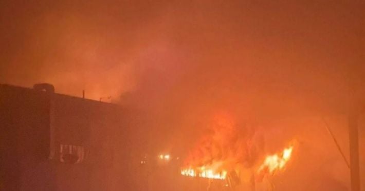 В Татарстане вспыхнул крупный пожар на складе в промзоне, где собирают «Шахеды»