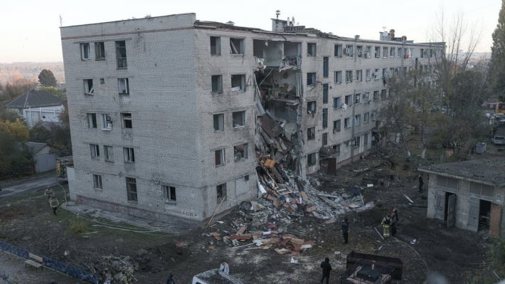 В Запорожье поврежден каждый четвертый многоквартирный дом из-за атак РФ